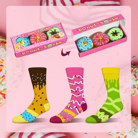 TikTok AGRIMONY Donut Socks Bundle - 3 pair with wristlet pouch and pin - Picture 4 of 8